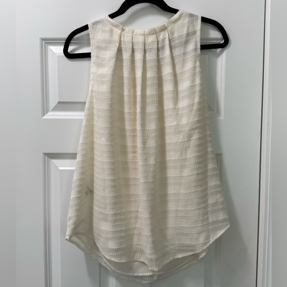 NWT Ann Taylor Textured Sleeveless Shell Top – Ivory, Size M